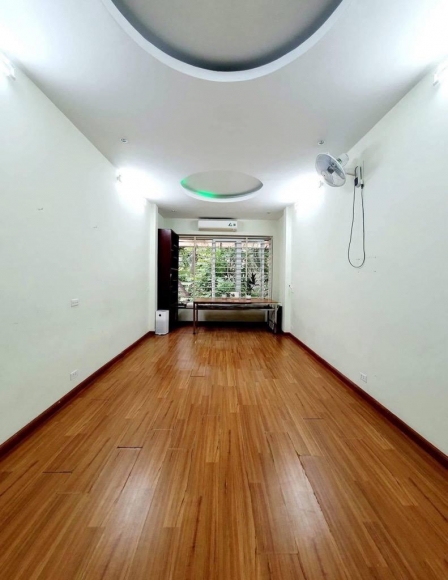 BÁN NHÀ LẠC LONG QUÂN, TÂY HỒ - OTO CÁCH 3 BƯỚC – 2 MẶT NGÕ – 26M2, 5.05 TỶ