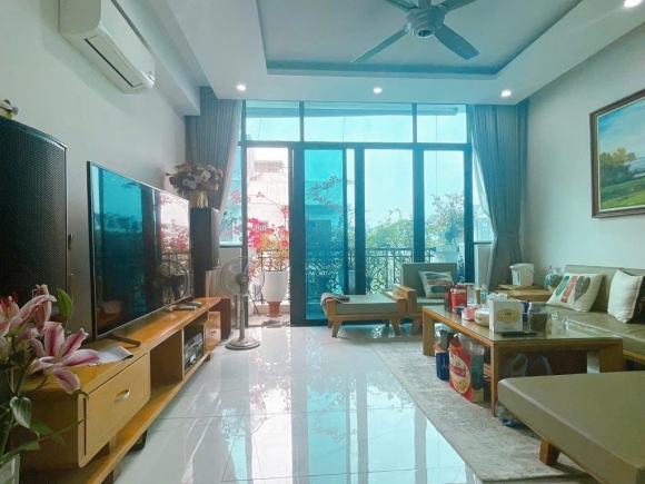 Bán nhà phố Mai Động, ngõ 3m, ô tô 20m, 40m, 5 tầng mới, thang máy, giá 7 tỷ hơn TL