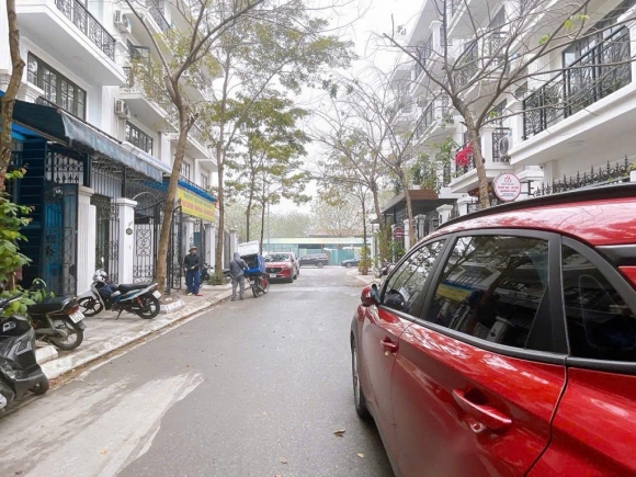 BÁN NHÀ PHÂN LÔ PHỐ TAM TRINH, HOÀNG MAI, 114.7M2, 6T, THANG MÁY, KD VĂN PHÒNG, 24.5 TỶ