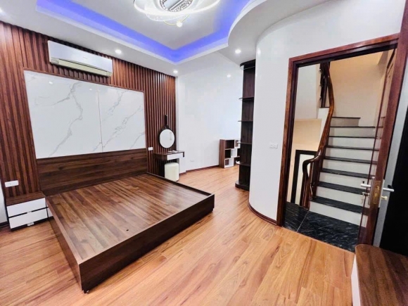 BÁN NHÀ NGÕ GỐC ĐỀ, MINH KHAI - Ô TÔ TRÁNH 8M - 5 TẦNG MỚI - SỔ CC - GIÁ HƠN 6 TỶ TL