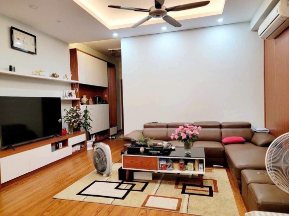 Cần cho thuê căn 3PN 106m2 nội thất từ cơ bản tới full đồ Học Viện Quốc Phòng chỉ từ 11tr/th