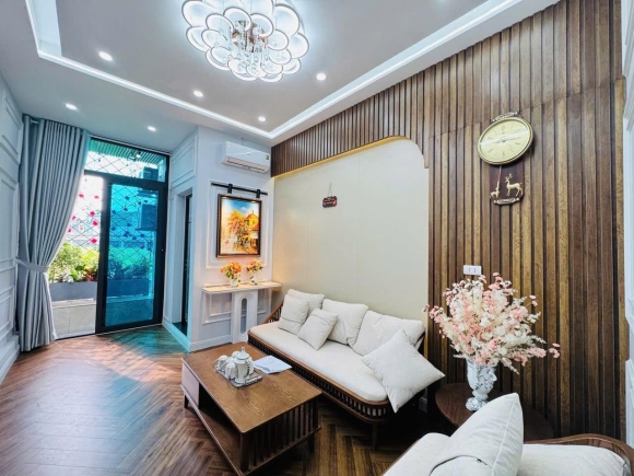 BÁN NHÀ 5 TẦNG MỚI PHỐ HOÀNG MAI, 33M2, MT 3.9M, 10M RA ÔTÔ, GIÁ 6.56 TỶ TL