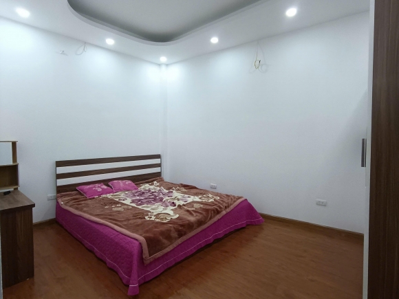Bán nhà 42m2, mặt tiền 4m, 4 tầng Cổ Điển, Tứ Hiệp, ô tô đỗ cổng