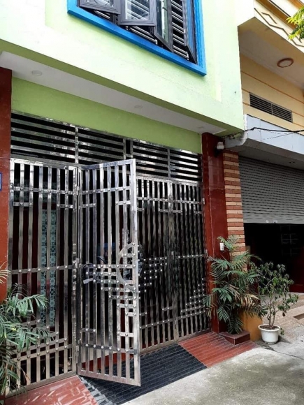 BÁN NHÀ DOÃN KẾ THIỆN - CẦU GIẤY - VỊ TRÍ ĐẸP - KHU ĐÔNG ĐÚC -  KINH DOANH Ở HOẶC CHO THUÊ ĐỀU ĐƯỢC.